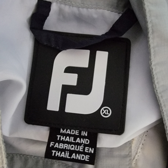 FootJoy Windbreaker - Picture 4 of 8